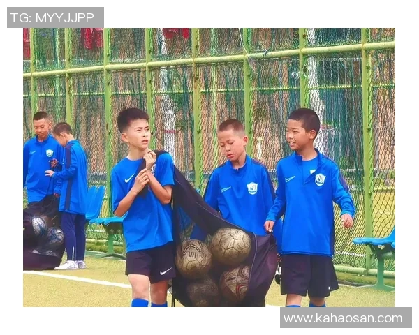 足球明星的成长之路从何开始探寻他们的启蒙与奋斗历程